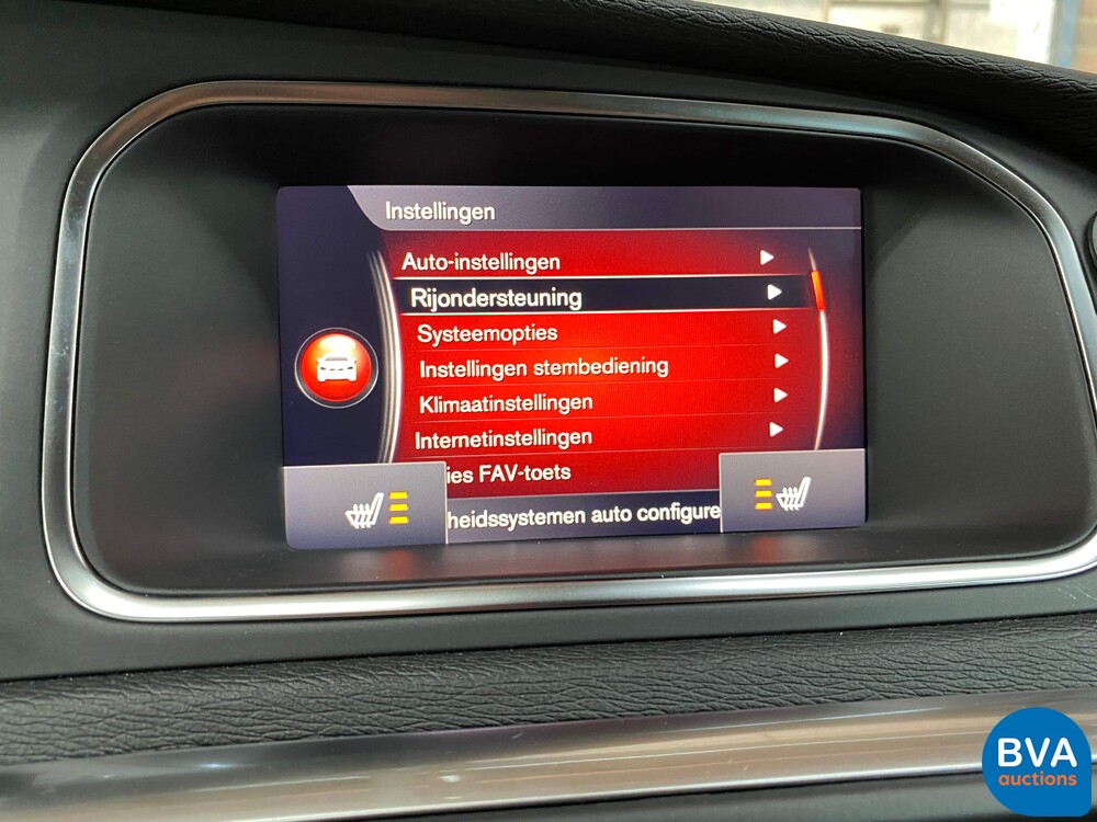 Volvo V40 2.0 D2 Nordic+ Facelift, PK-783-J.