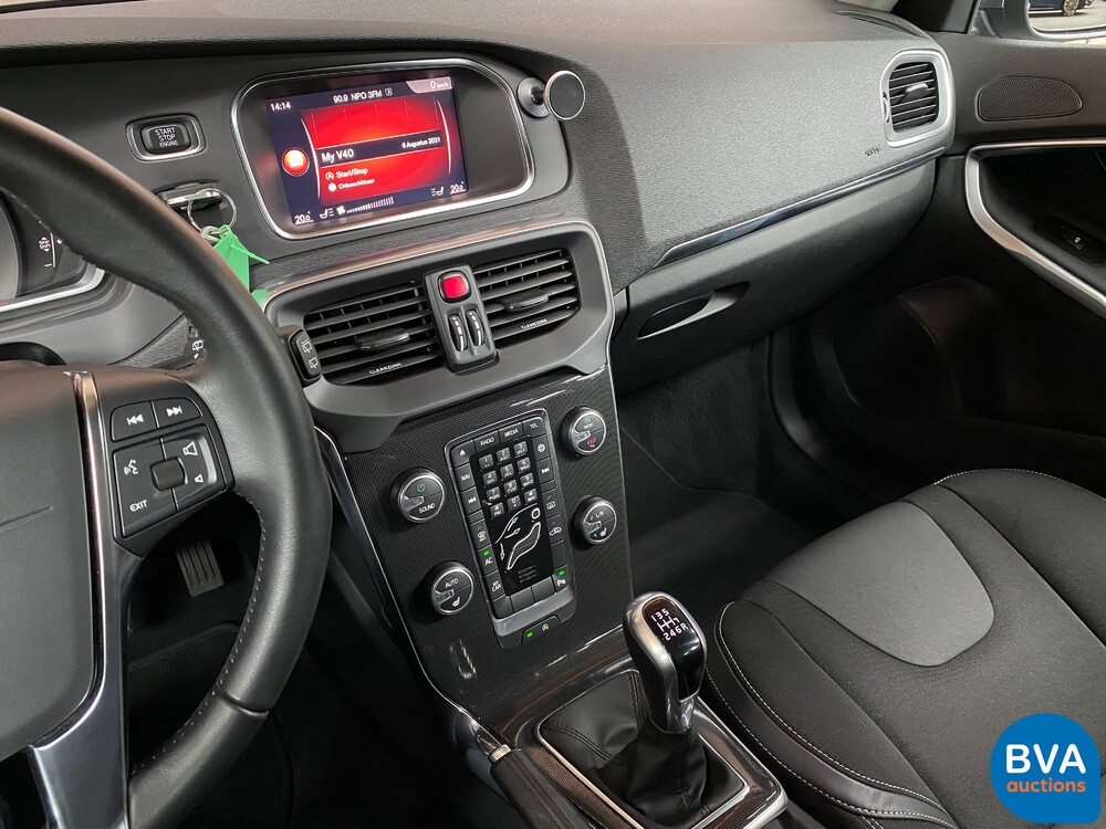 Volvo V40 2.0 D2 Nordic+ Facelift, PK-783-J.