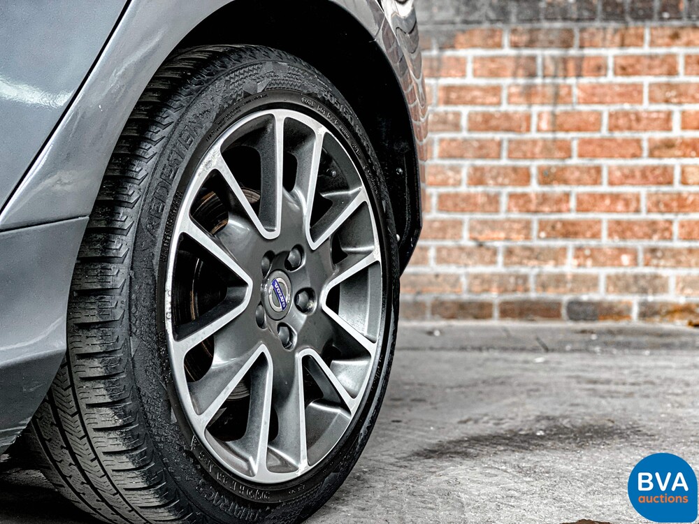 Volvo V40 2.0 D2 Nordic+ Facelift, PK-783-J.