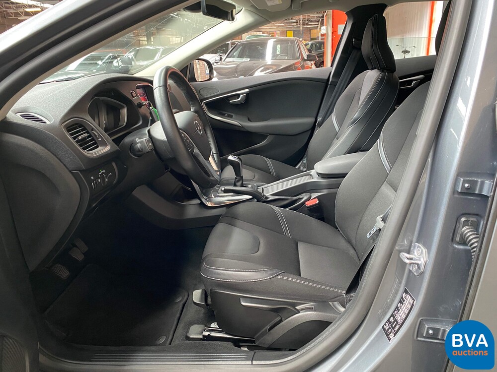 Volvo V40 2.0 D2 Nordic+ Facelift, PK-783-J.