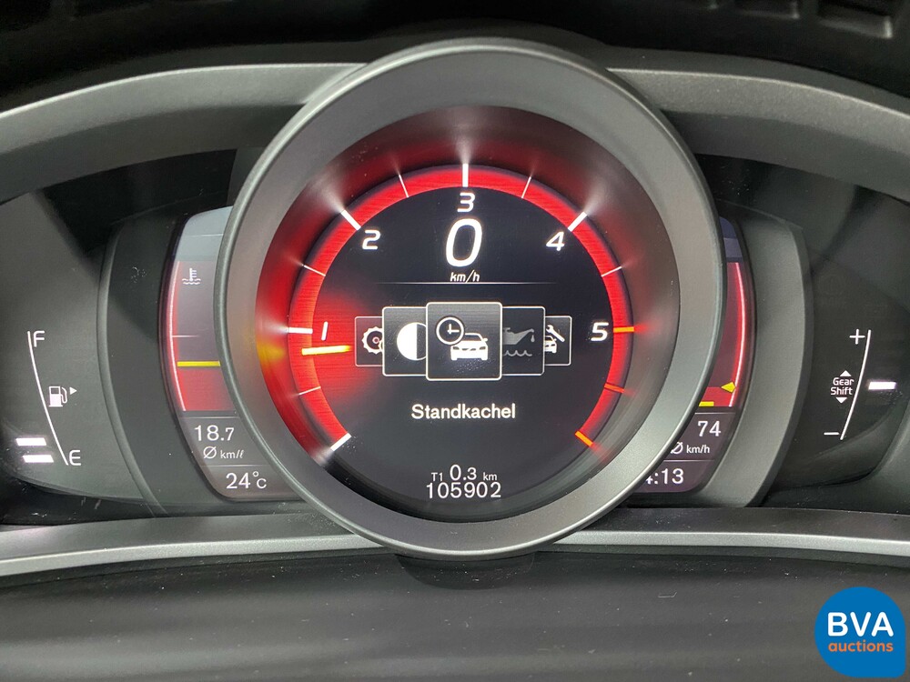 Volvo V40 2.0 D2 Nordic+ Facelift, PK-783-J.