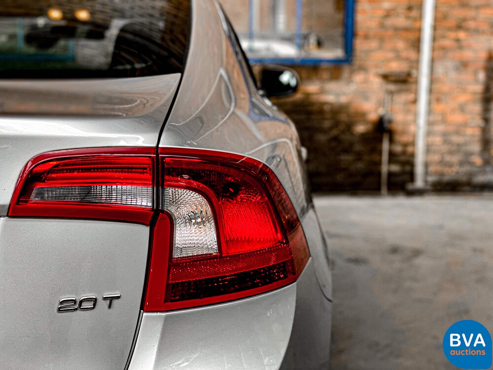 Volvo S60 2.0T Intro Edition 203pk 2010 -Origineel NL-, 02-NJ-L9