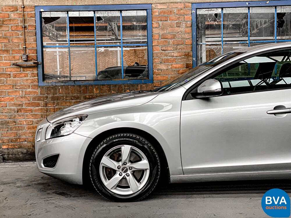 Volvo S60 2.0T Intro Edition 203pk 2010 -Origineel NL-, 02-NJ-L9