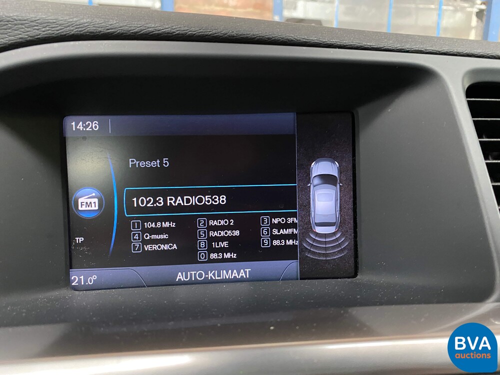 Volvo S60 2.0T Intro Edition 203pk 2010 -Origineel NL-, 02-NJ-L9