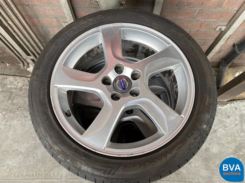 Volvo S60 2.0T Intro Edition 203pk 2010 -Origineel NL-, 02-NJ-L9