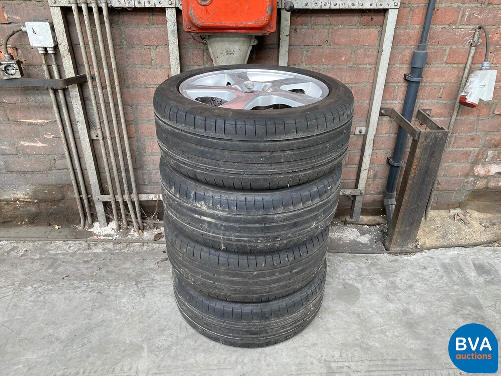 Volvo S60 2.0T Intro Edition 203pk 2010 -Origineel NL-, 02-NJ-L9