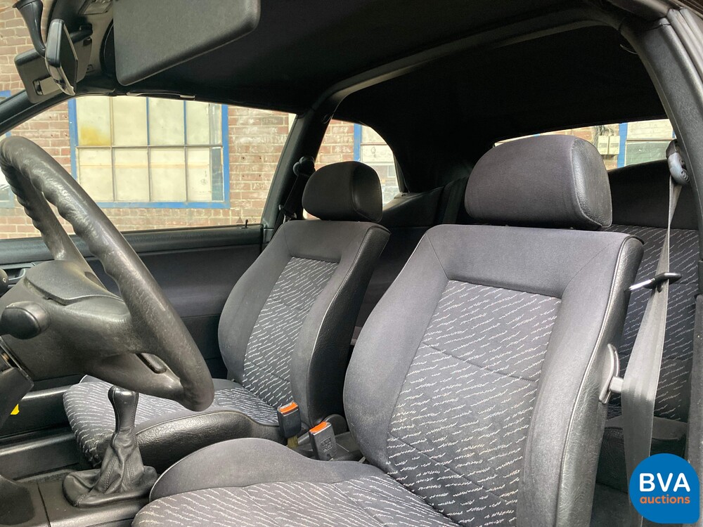 Volkswagen Golf 1.8 Cabriolet 75pk E2 -Org. NL-, J-PPL-61