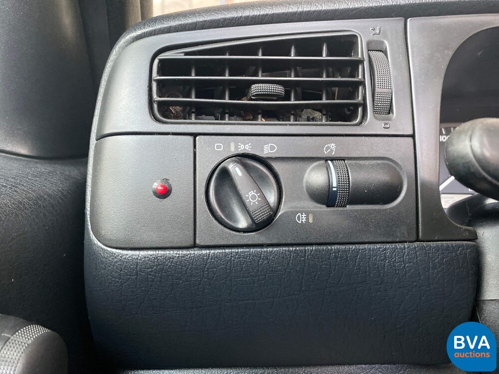 Volkswagen Golf 1.8 Cabriolet 75pk E2 -Org. NL-, J-PPL-61