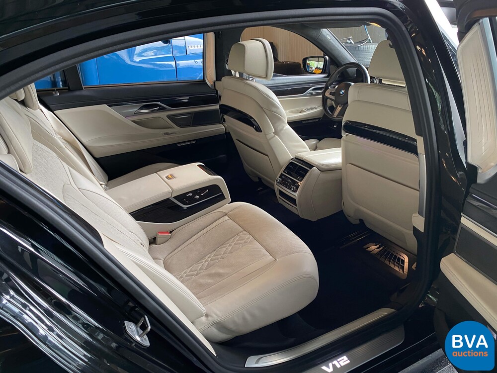 BMW M760Li xDrive V12 7er 609pk 2017 M760i M-Performance, ZS-365-F.