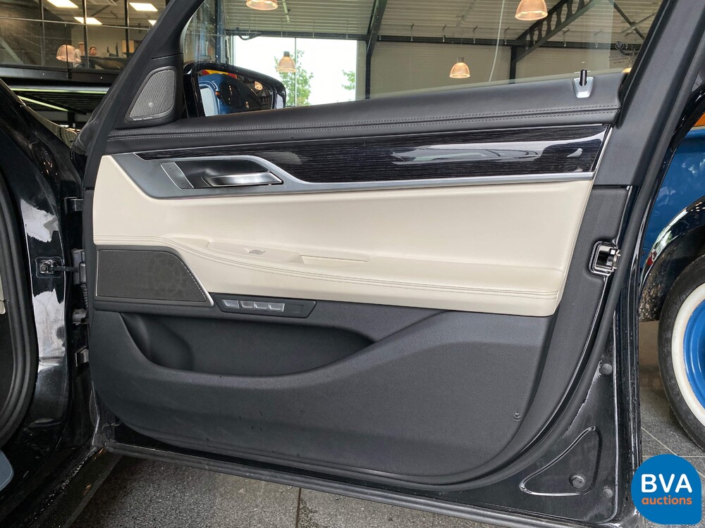 BMW M760Li xDrive V12 7er 609pk 2017 M760i M-Performance, ZS-365-F.