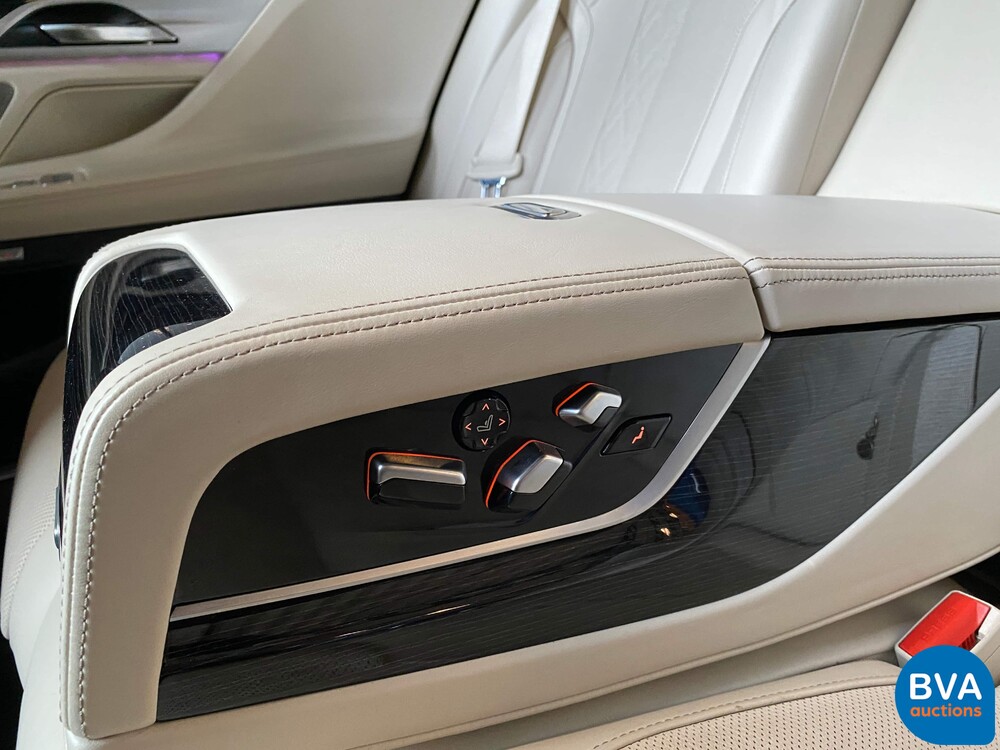 BMW M760Li xDrive V12 7er 609pk 2017 M760i M-Performance, ZS-365-F.