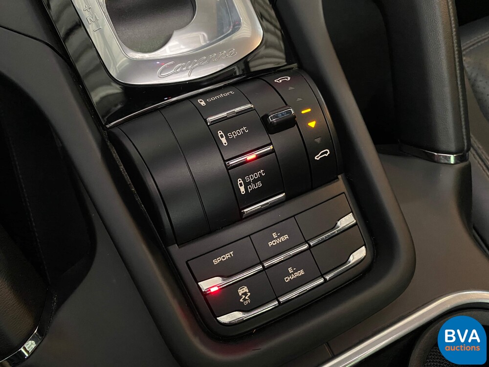 Porsche Cayenne 3.0 S E-Hybrid 462pk 2014, -Org NL- 8-XZR-10.