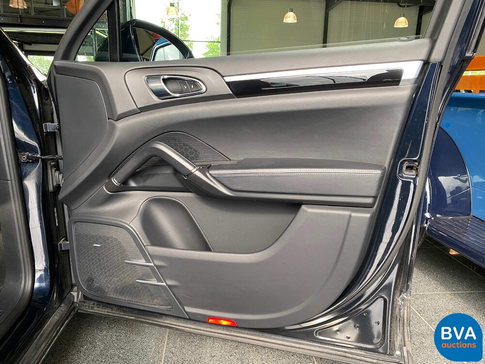 Porsche Cayenne 3.0 S E-Hybrid 462pk 2014, -Org NL- 8-XZR-10.