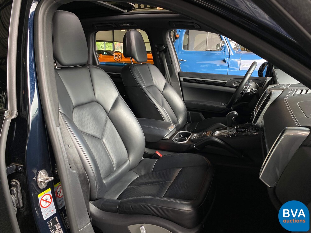 Porsche Cayenne 3.0 S E-Hybrid 462pk 2014, -Org NL- 8-XZR-10.