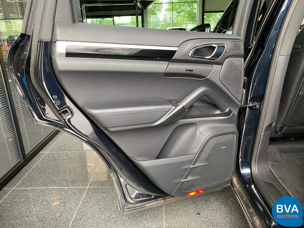 Porsche Cayenne 3.0 S E-Hybrid 462pk 2014, -Org NL- 8-XZR-10.