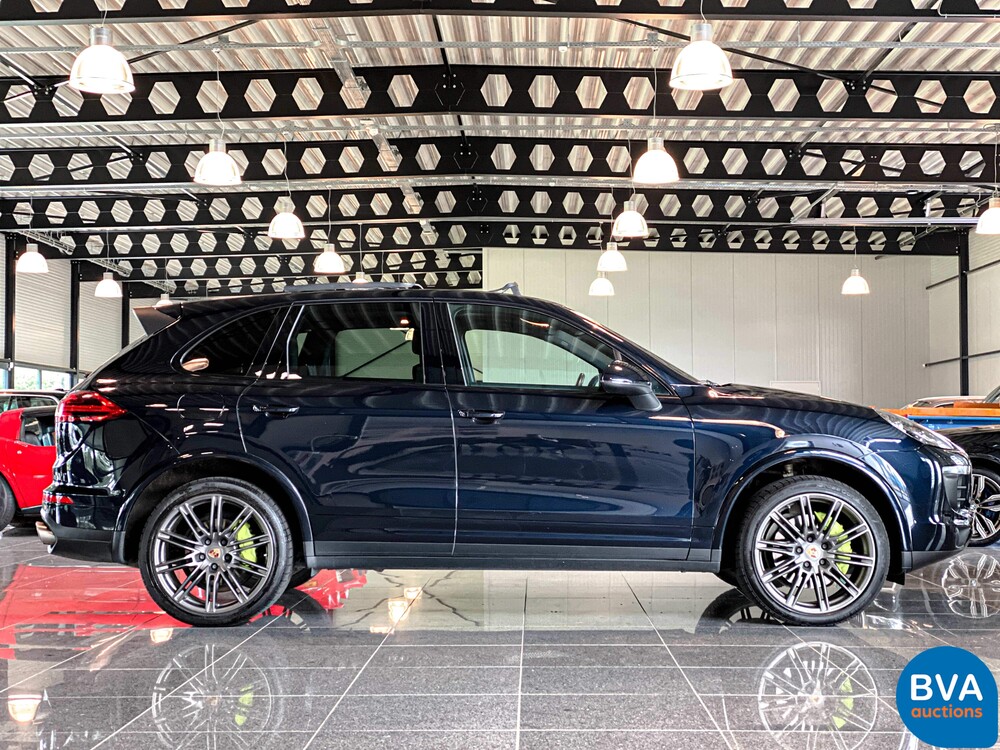 Porsche Cayenne 3.0 S E-Hybrid 462pk 2014, -Org NL- 8-XZR-10.