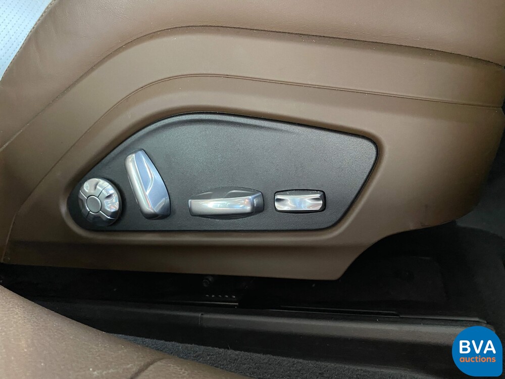 Porsche Panamera2.9 V6 Bi-Turbo Plug-In Hybrid PDK 462pk Sport-Chrono 2018.