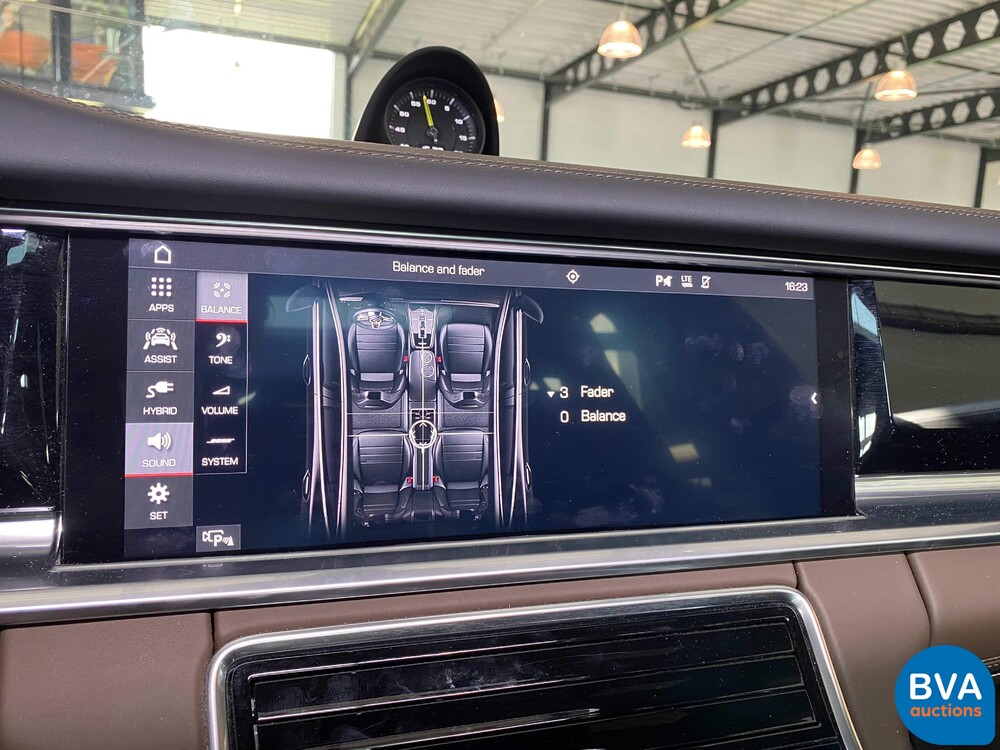 Porsche Panamera2.9 V6 Bi-Turbo Plug-In Hybrid PDK 462pk Sport-Chrono 2018.