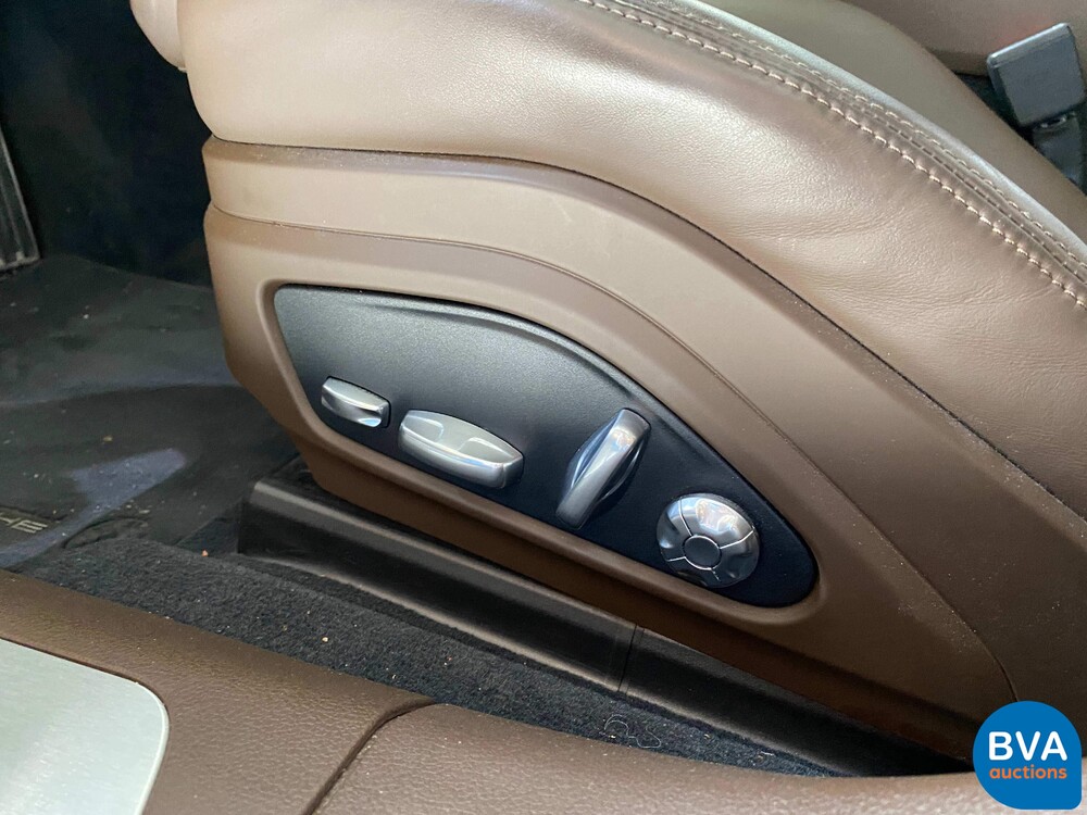 Porsche Panamera2.9 V6 Bi-Turbo Plug-In Hybrid PDK 462pk Sport-Chrono 2018.