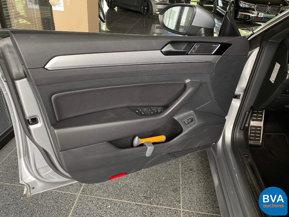 Volkswagen Arteon 2.0 TDI 4Motion Business R-line 239pk 2018, -Org NL- SF-581-S.