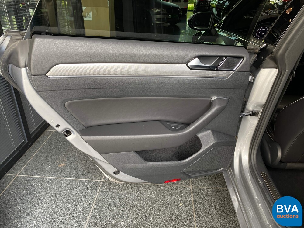 Volkswagen Arteon 2.0 TDI 4Motion Business R-line 239pk 2018, -Org NL- SF-581-S.