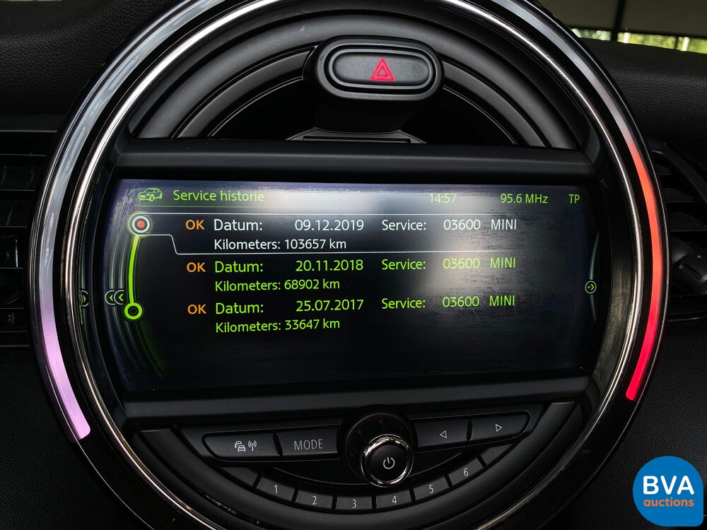 Mini Cooper S2.0 Serious Business Cabrio JCW Paket 192PS 2016 -Org. NL-, JH-363-X.