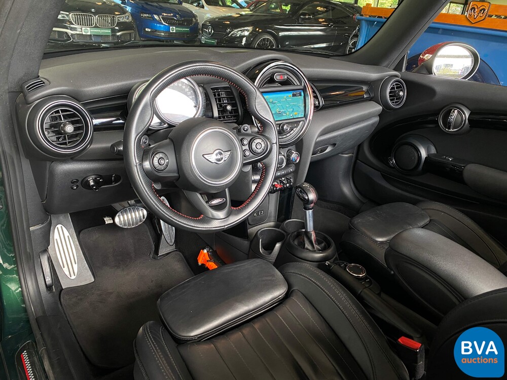 Mini Cooper S2.0 Serious Business Cabrio JCW Paket 192PS 2016 -Org. NL-, JH-363-X.