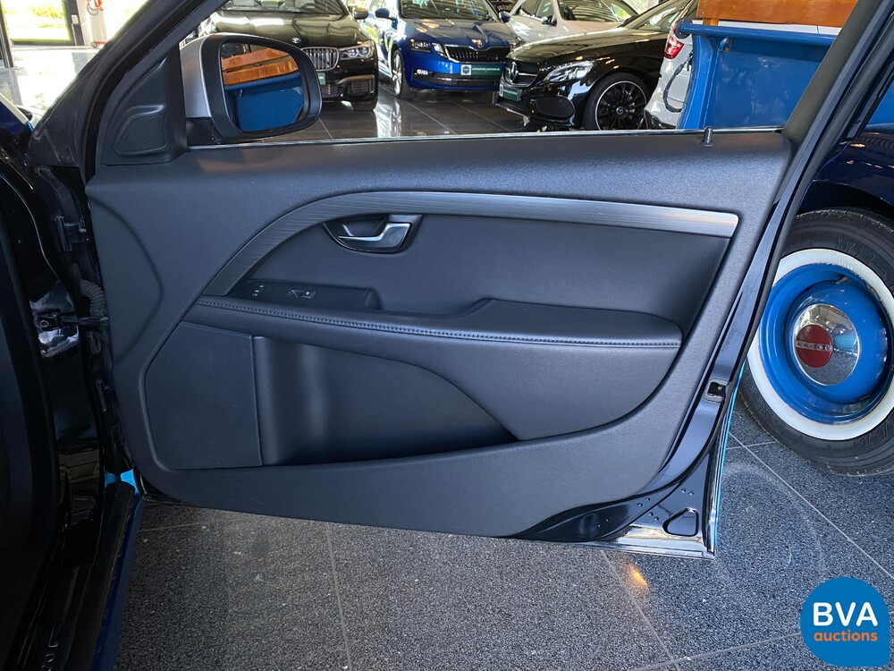 Volvo V702.0 T5 Kinetic 245 PS 2015, RV-417-T.