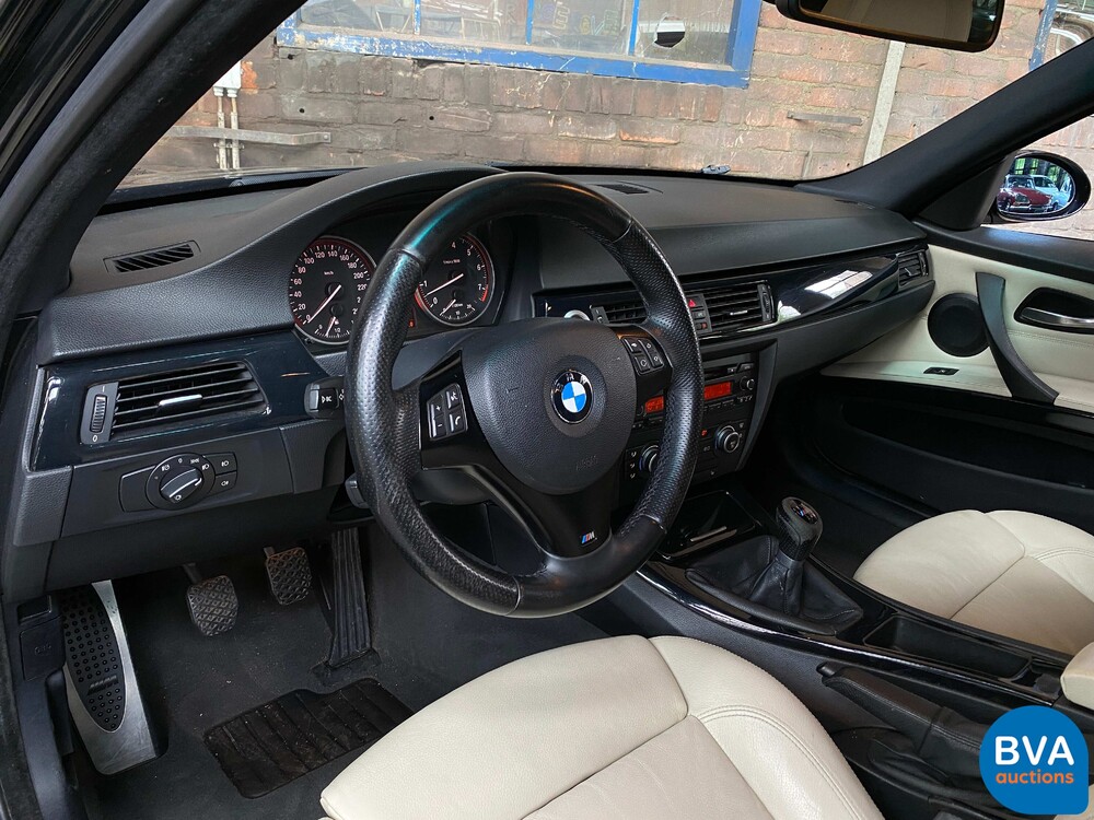 BMW 325i 3.0 Touring 218 PS 2008, H-590-LB.