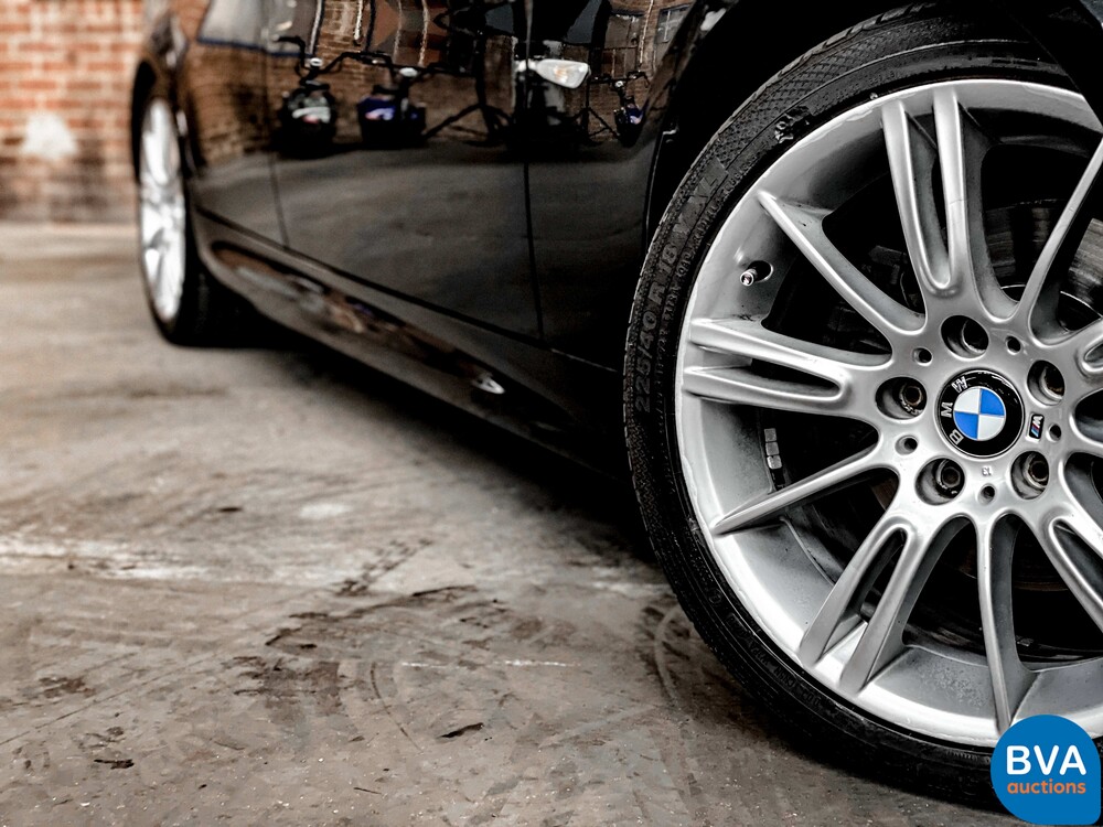 BMW 325i 3.0 Touring 218 PS 2008, H-590-LB.