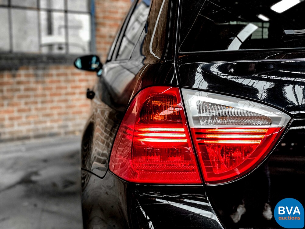 BMW 325i 3.0 Touring 218 PS 2008, H-590-LB.