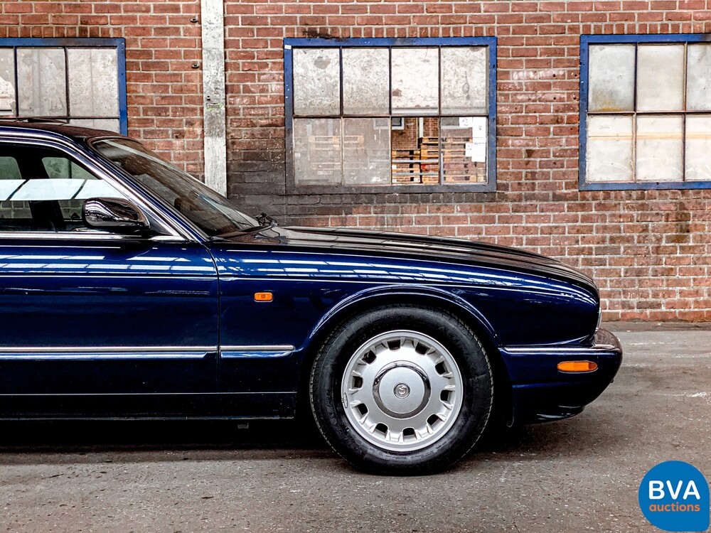 Daimler Super V8 363 PS 1998, 36-HL-BF.