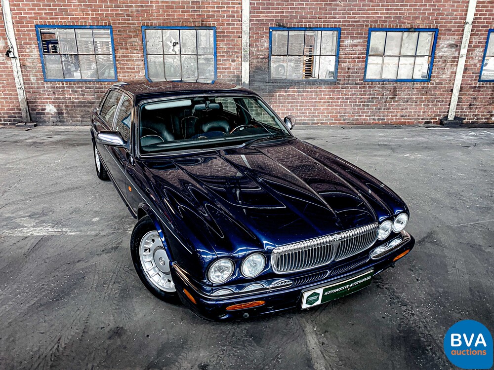 Daimler Super V8 363 PS 1998, 36-HL-BF.