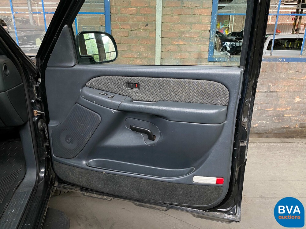 Chevrolet USA Lawine 1500 5.3 4WD Doppelkabine 273 PS 2001, 93-VBN-4.