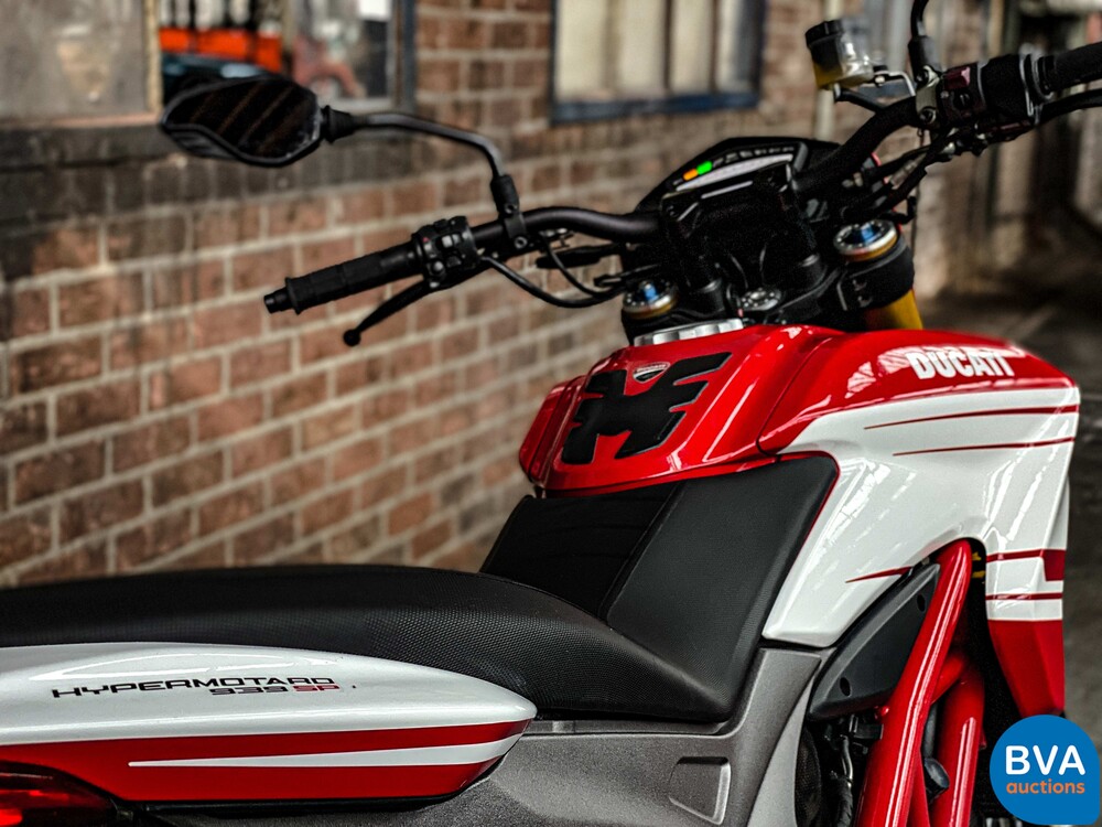 Ducati Hypermotard 939SP.