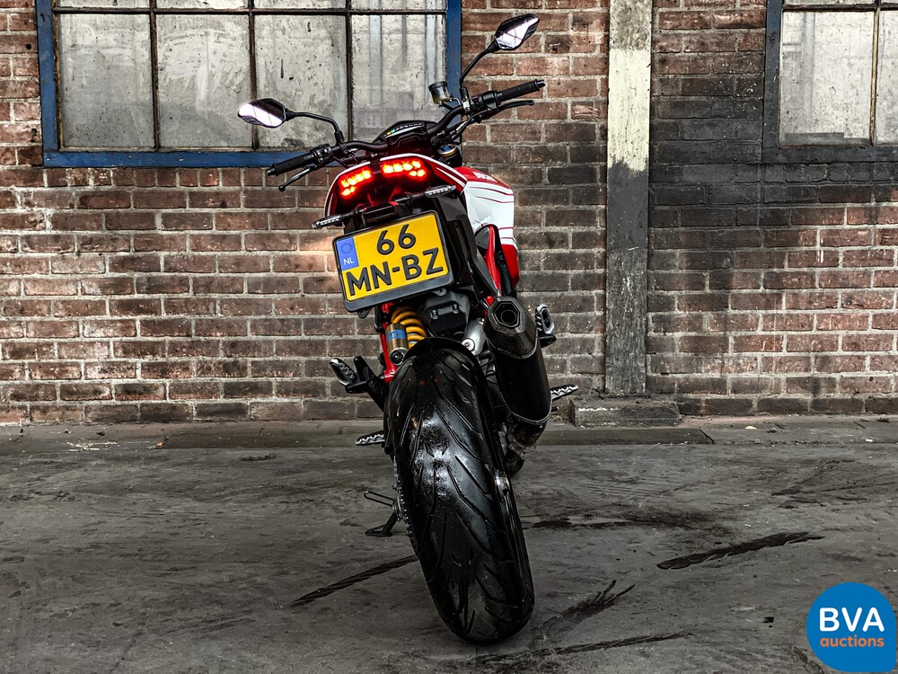 Ducati Hypermotard 939SP.