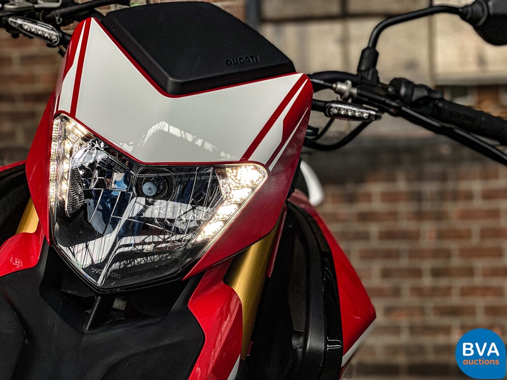 Ducati Hypermotard 939SP.