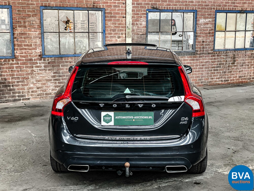 Volvo V60 2.4 D6 AWD Plug-In Hybrid Summum 285pk 2013, -Original NL- 6-SJD-47.