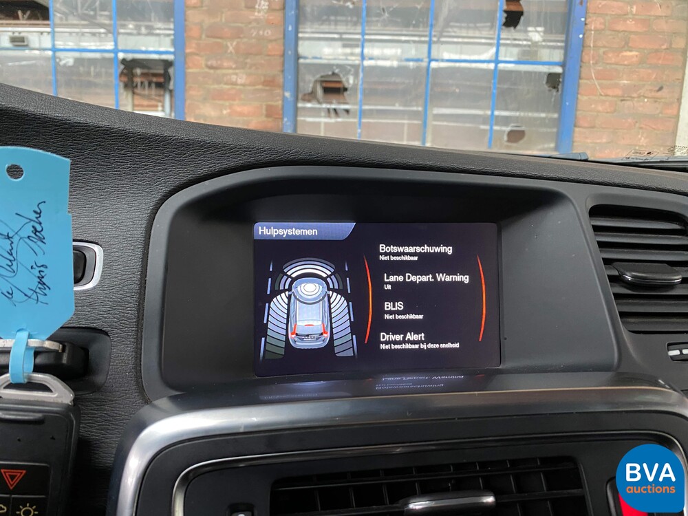 Volvo V60 2.4 D6 AWD Plug-In Hybrid Summum 285pk 2013, -Original NL- 6-SJD-47.