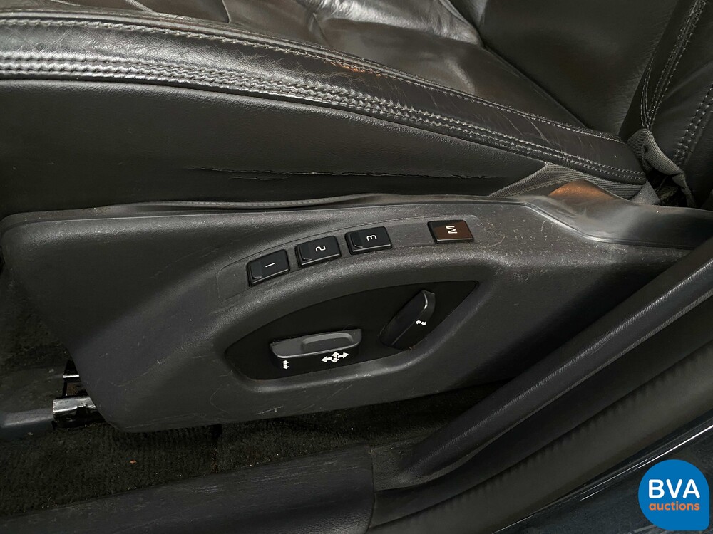 Volvo V60 2.4 D6 AWD Plug-In Hybrid Summum 285pk 2013, -Original NL- 6-SJD-47.