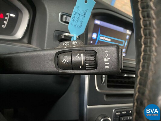 Volvo V60 2.4 D6 AWD Plug-In Hybrid Summum 285pk 2013, -Origineel NL- 6-SJD-47