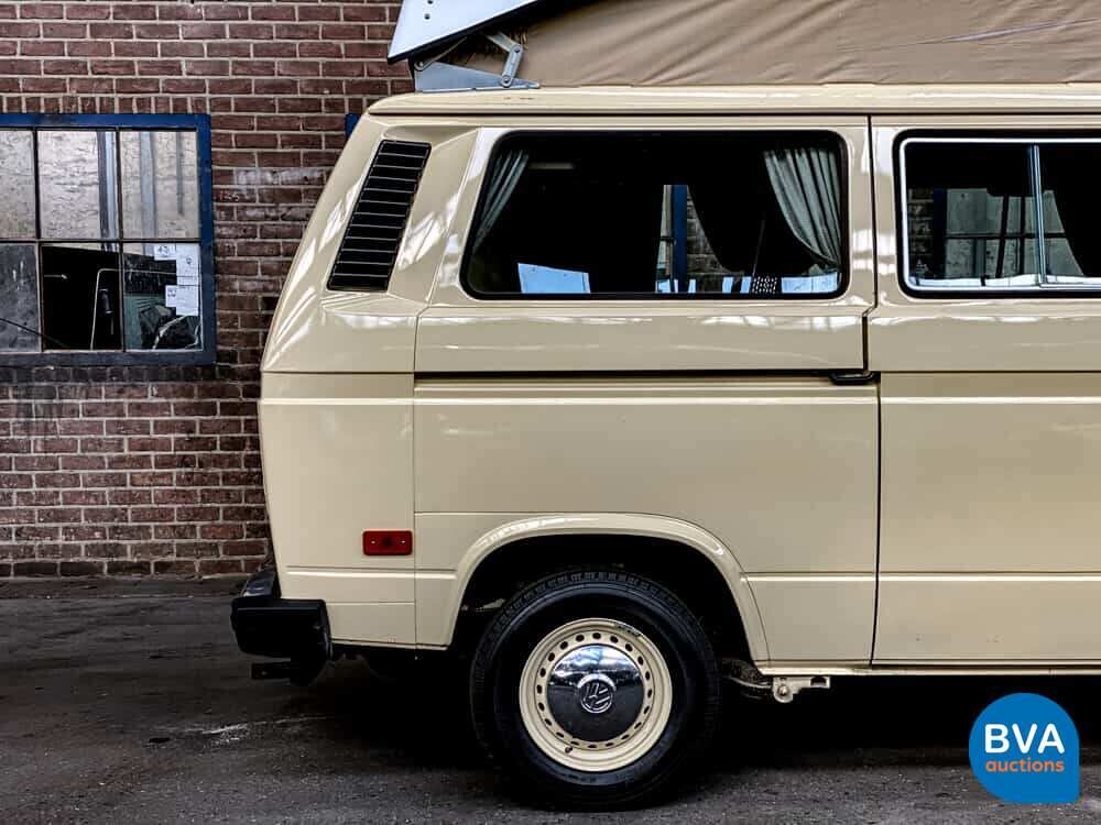 Volkswagen T3 Westfalia Camper Transporter 1982, J-680-JT.