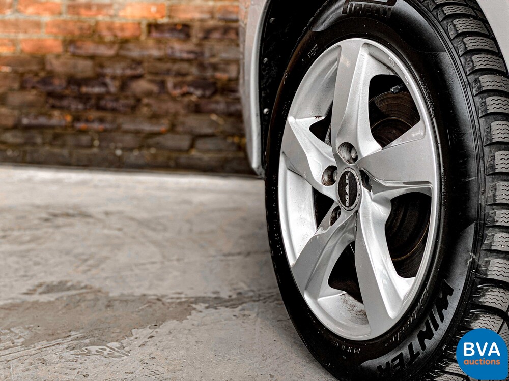 Volvo S60 2.0T Intro Edition 203pk 2010 -Original NL-, 02-NJL-9.