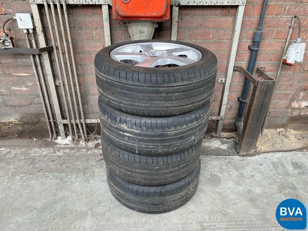 Volvo S60 2.0T Intro Edition 203pk 2010 -Original NL-, 02-NJL-9.