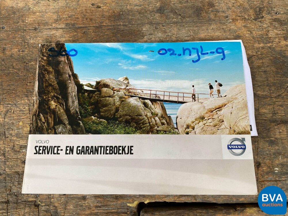 Volvo S60 2.0T Intro Edition 203pk 2010 -Original NL-, 02-NJL-9.