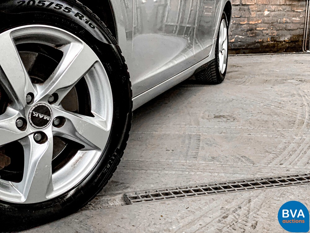 Volvo S60 2.0T Intro Edition 203pk 2010 -Original NL-, 02-NJL-9.