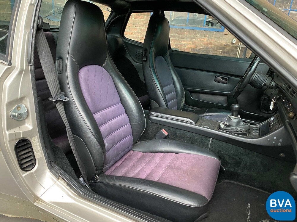 Porsche 944 Coupe Type 2 1985.