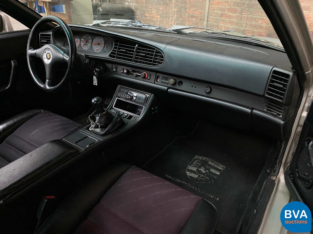 Porsche 944 Coupe Typ 2 1985.