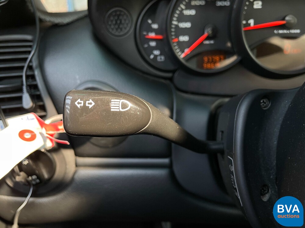 Porsche 911 Carrera 4 996 3.4 300 PS 2000 YOUNGTIMER.