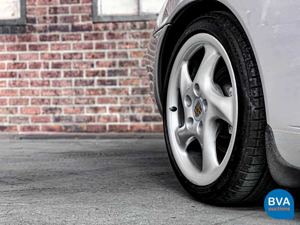 Porsche 911 Carrera 4 996 3.4 300 PS 2000 YOUNGTIMER.